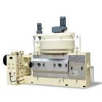 Stroj na předúpravu oleje